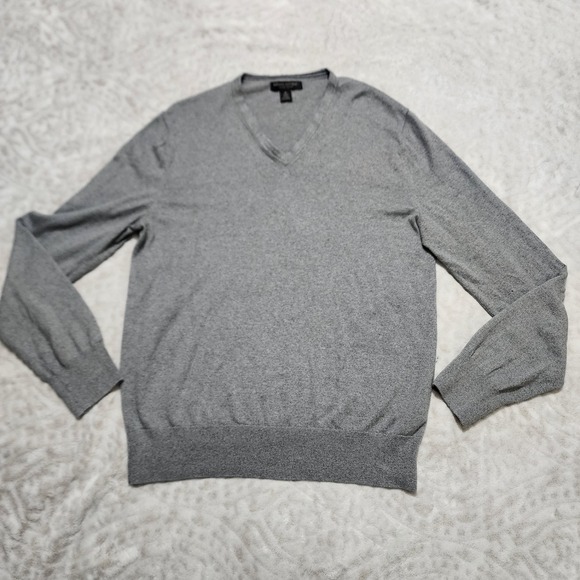 Banana Republic Other - Banana Republic Luxury Blend Mens Sweater V Neck Gray Silk Cotton Cashmere Sz M